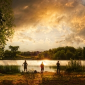 Maureen Ravnik - “6 Ft. Fishing During Covid” – http://www.maureenravnik.crevado.com/