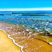 Mary McKenna Ridge - "Lacy Waves” – http://marymckennaridgephotography.squarespace.com/