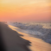 Alyson Betz – “Ocean Sunrise” – https://alysonbetzphotography.myportfolio.com/