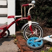 Hailey Feller - "Playing Bikes” – https://haileyfellerphoto.myportfolio.com/