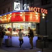 Raia (1) Img #5 Wurstel Stand