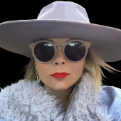 dp-79.-Louis-Esposito-–-“Tracy”