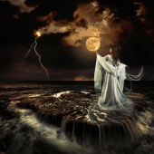 August Naude - "Placing The Moon” – www.augustnaudephotography.com