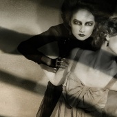 47-pd.-Lisa-Powers-–-“The-Vampires-Allure”